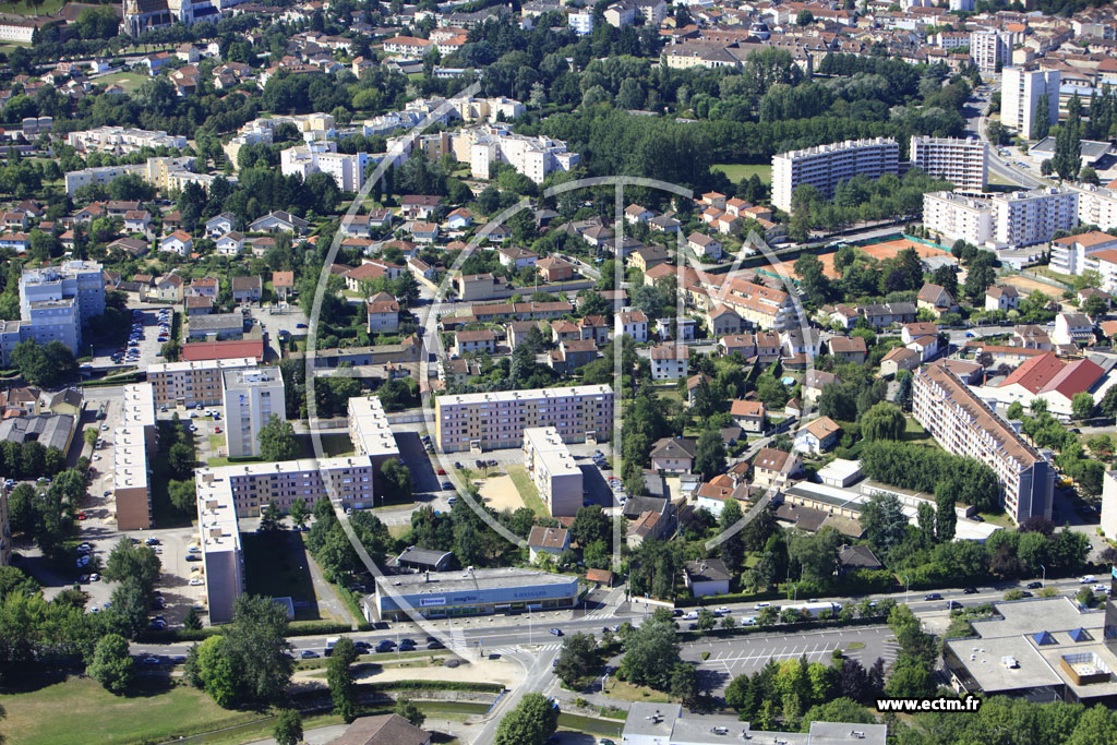 Photo arienne de Bourg en Bresse (La Croix Blanche)