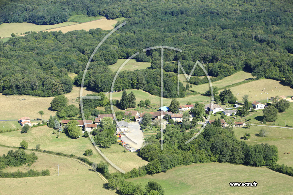 Photo arienne de Neuville-sur-Ain (Rappe)