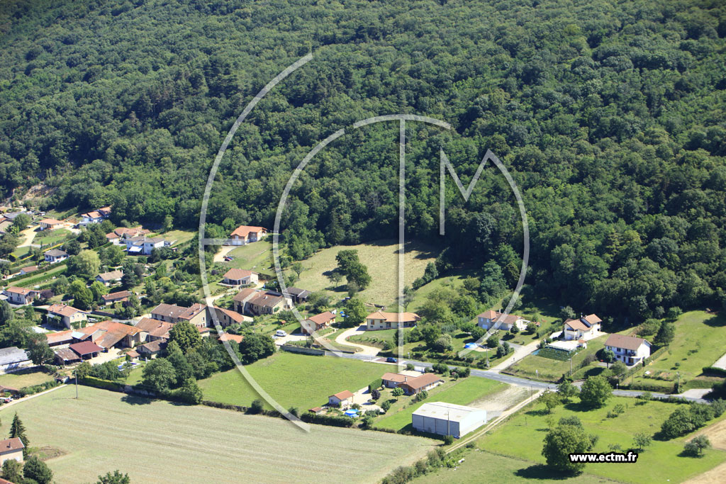 Photo arienne de Saint-Martin-du-Mont (Salles)