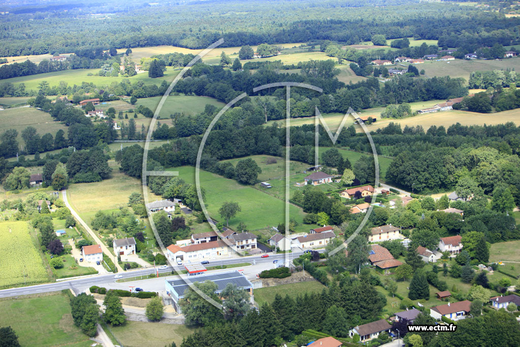 Photo arienne de Saint-tienne-du-Bois (Montaplan)