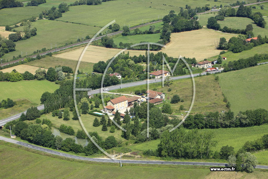 Photo arienne de Villemotier (Moulin des Ponts)