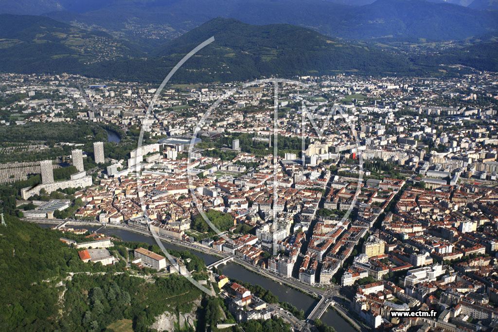 Photo arienne de Grenoble