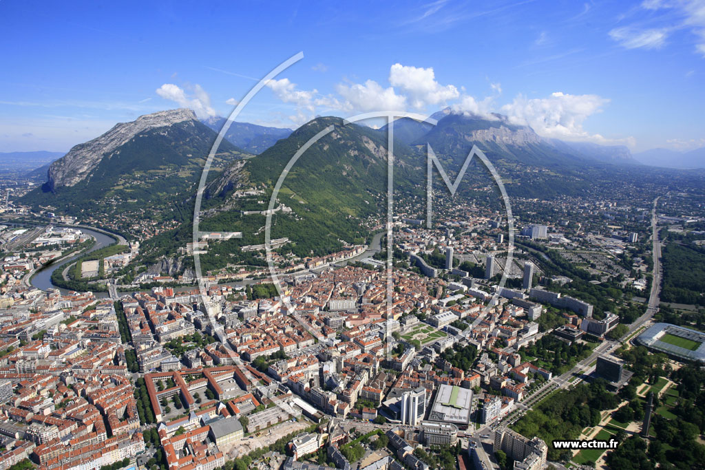 Photo arienne de Grenoble