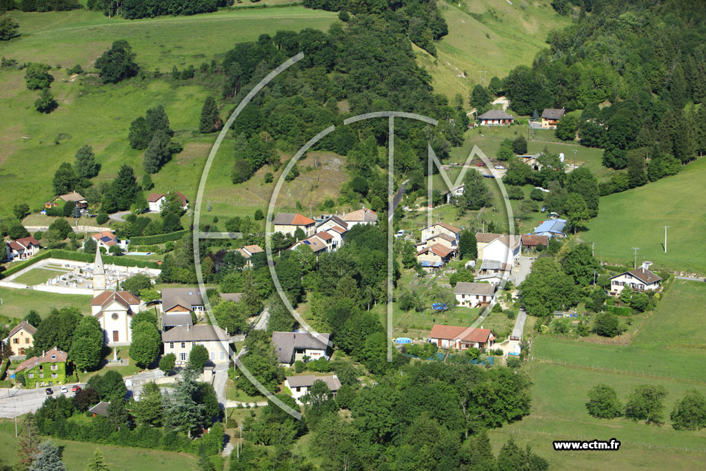 Photo arienne de Pommiers-la-Placette