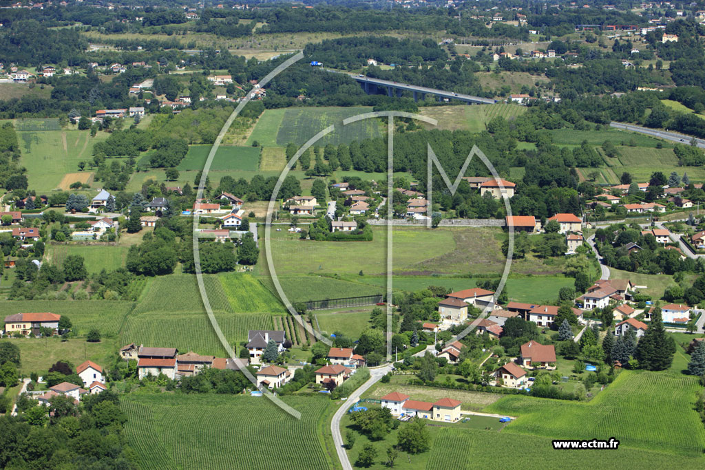 Photo arienne de Saint-Jean-de-Moirans (Les Eymins)