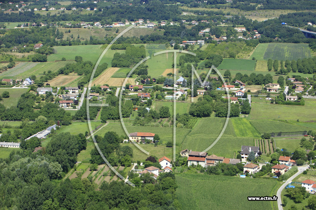 Photo arienne de Saint-Jean-de-Moirans (Les Eymins)