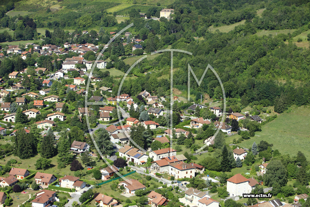 Photo arienne de Crolles (Le Fragns)