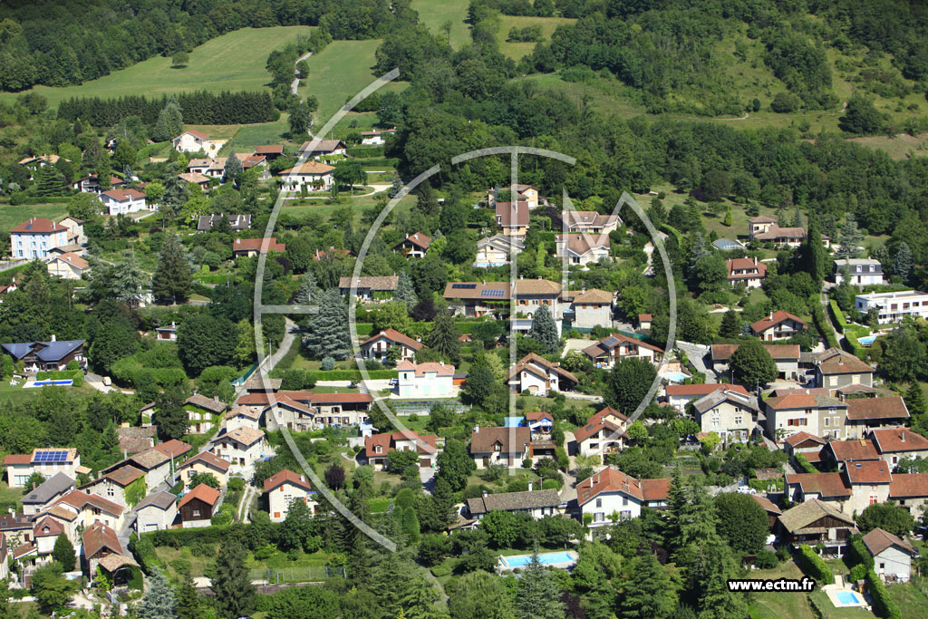 Photo arienne de Saint-Ismier