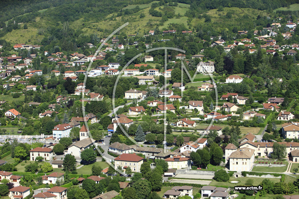 Photo arienne de Saint-Ismier