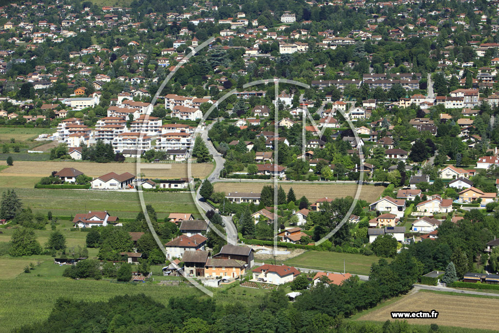 Photo arienne de Saint-Ismier