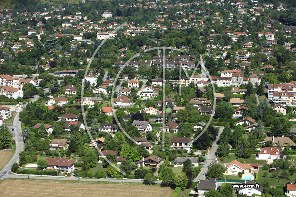 Photo arienne de Saint-Ismier