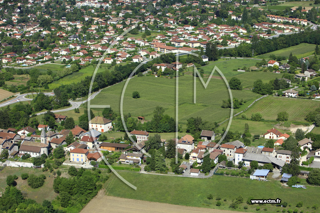 Photo arienne de Saint-Nazaire-les-Eymes