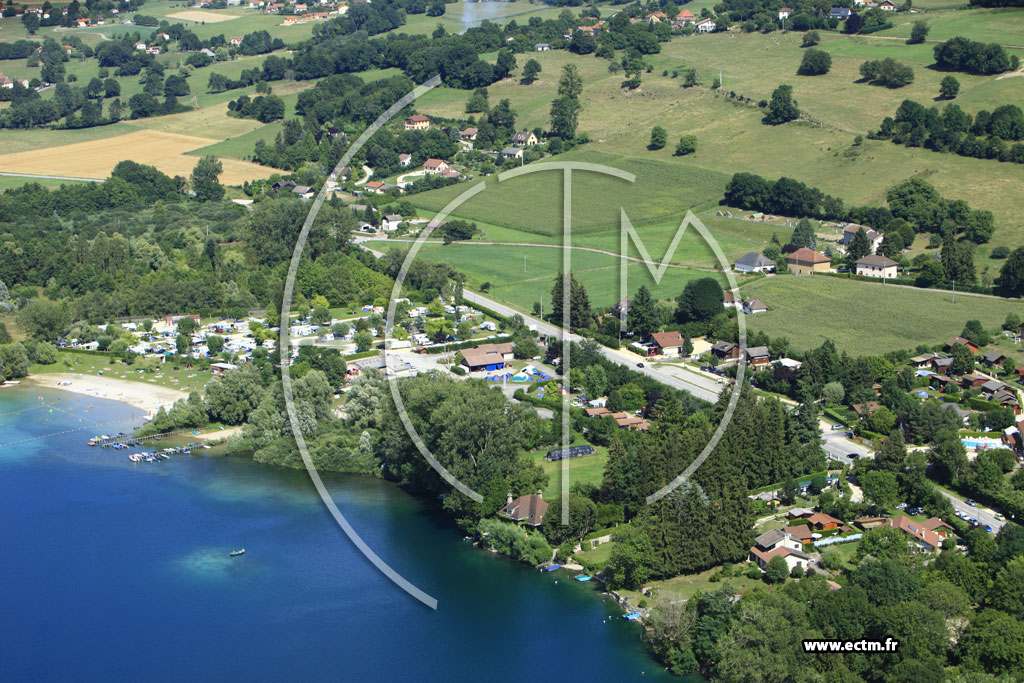 Photo arienne de Montferrat (La Vronnire)