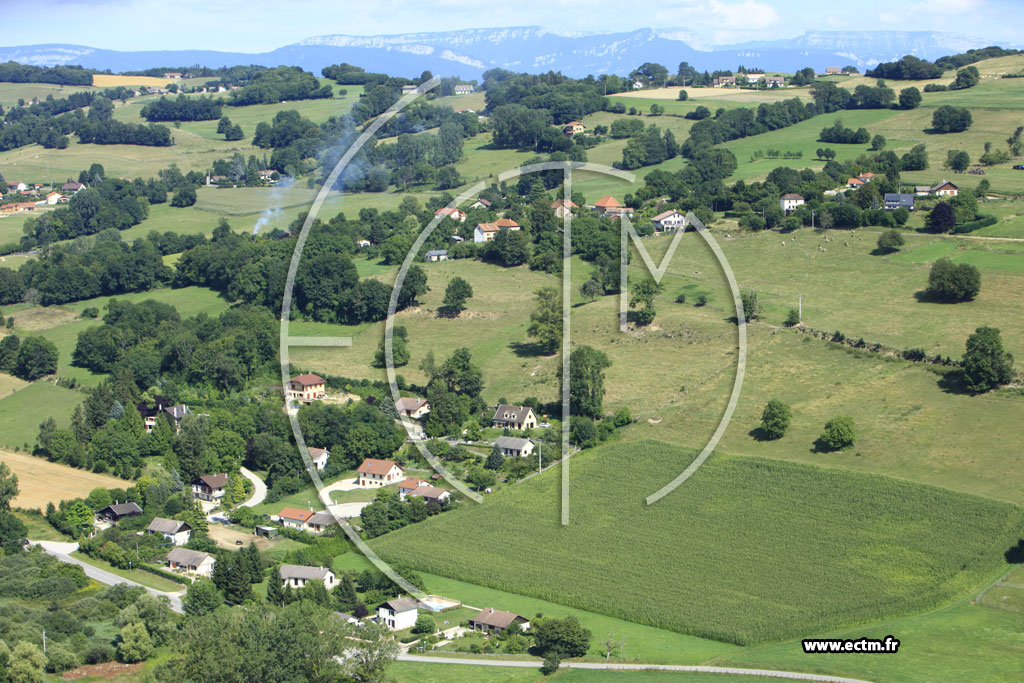 Photo arienne de Montferrat (La Vronnire)