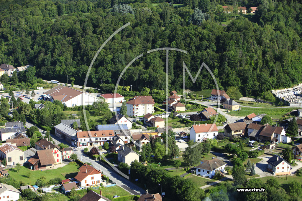 Photo arienne de Saint-Laurent-du-Pont