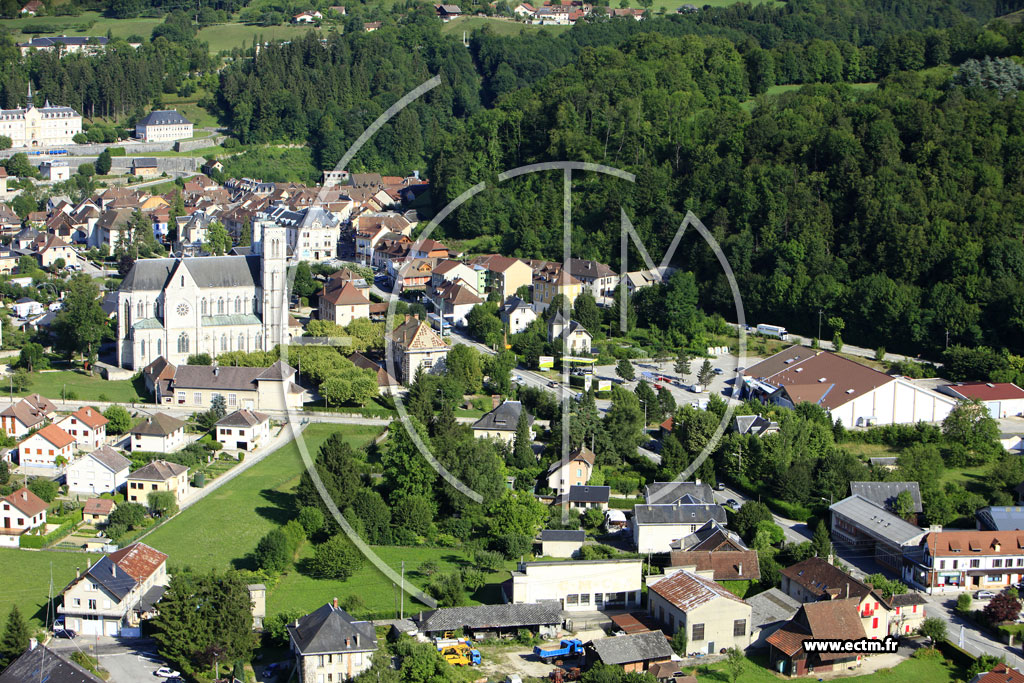 Photo arienne de Saint-Laurent-du-Pont