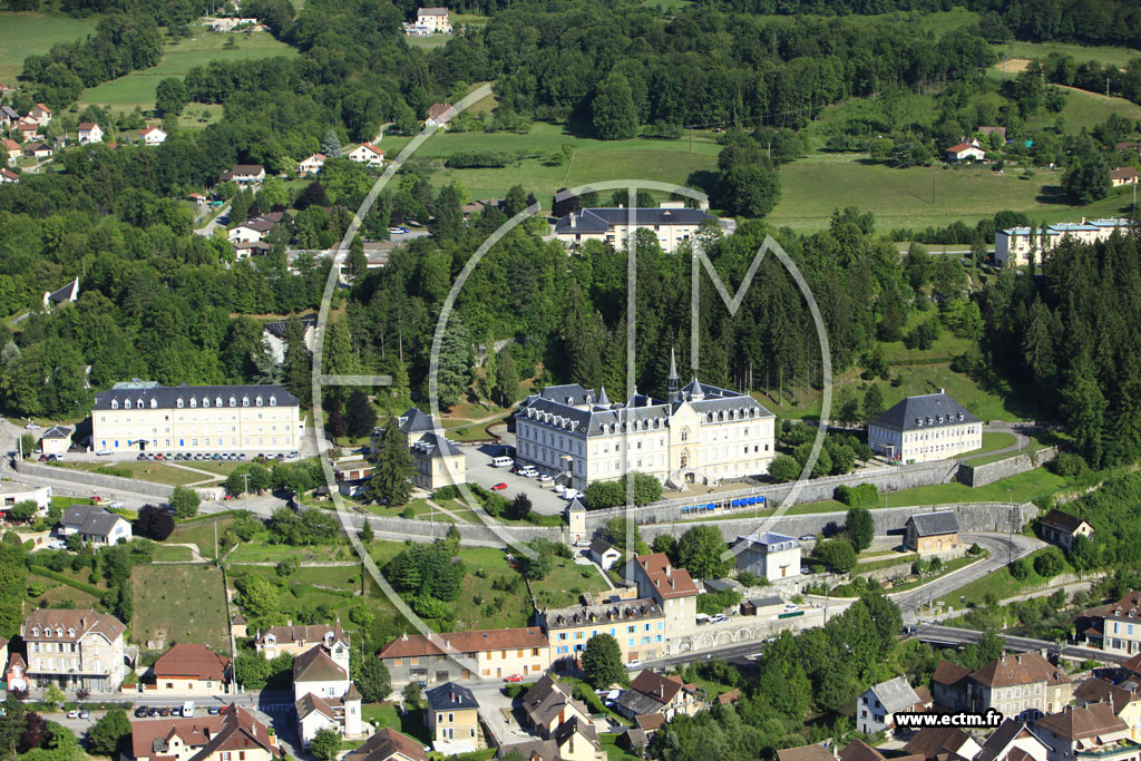 Photo arienne de Saint-Laurent-du-Pont