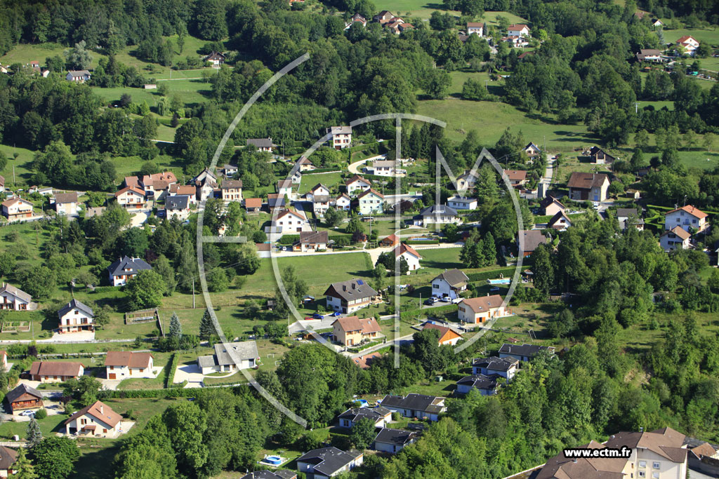 Photo arienne de Saint-Laurent-du-Pont