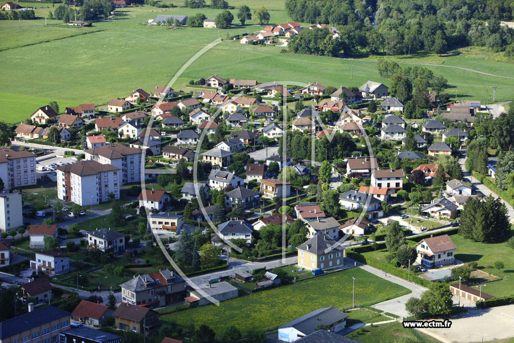 Photo arienne de Saint-Laurent-du-Pont