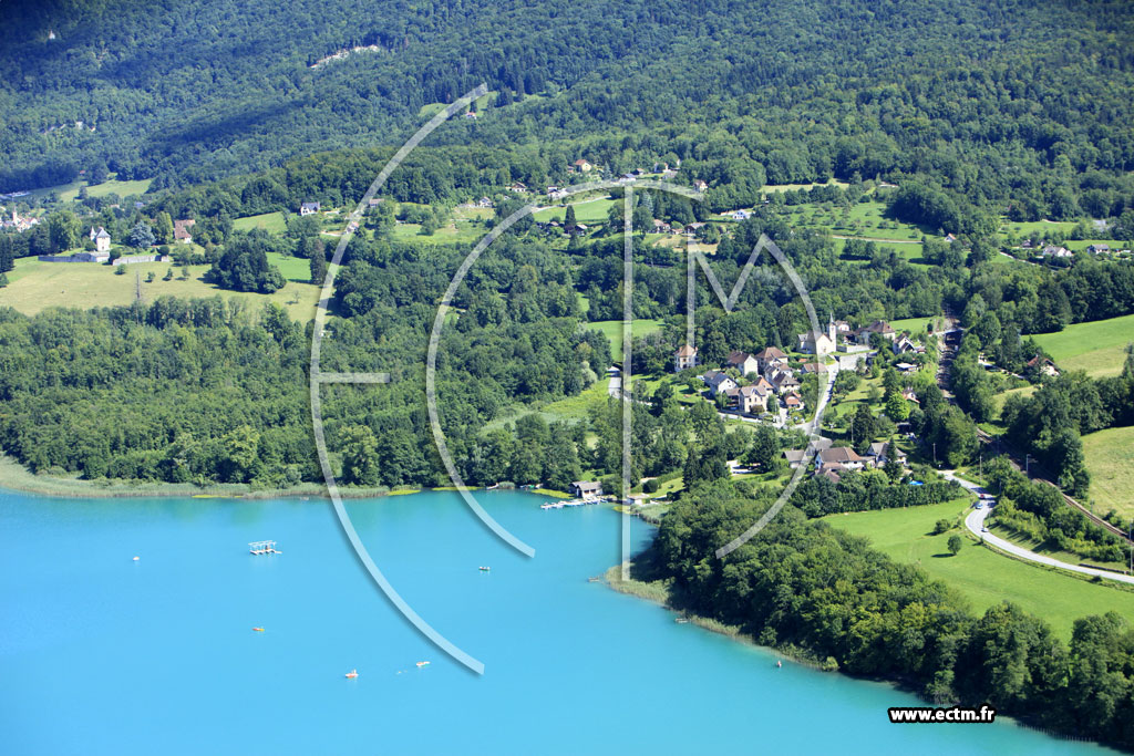 Photo arienne de Lpin-le-Lac