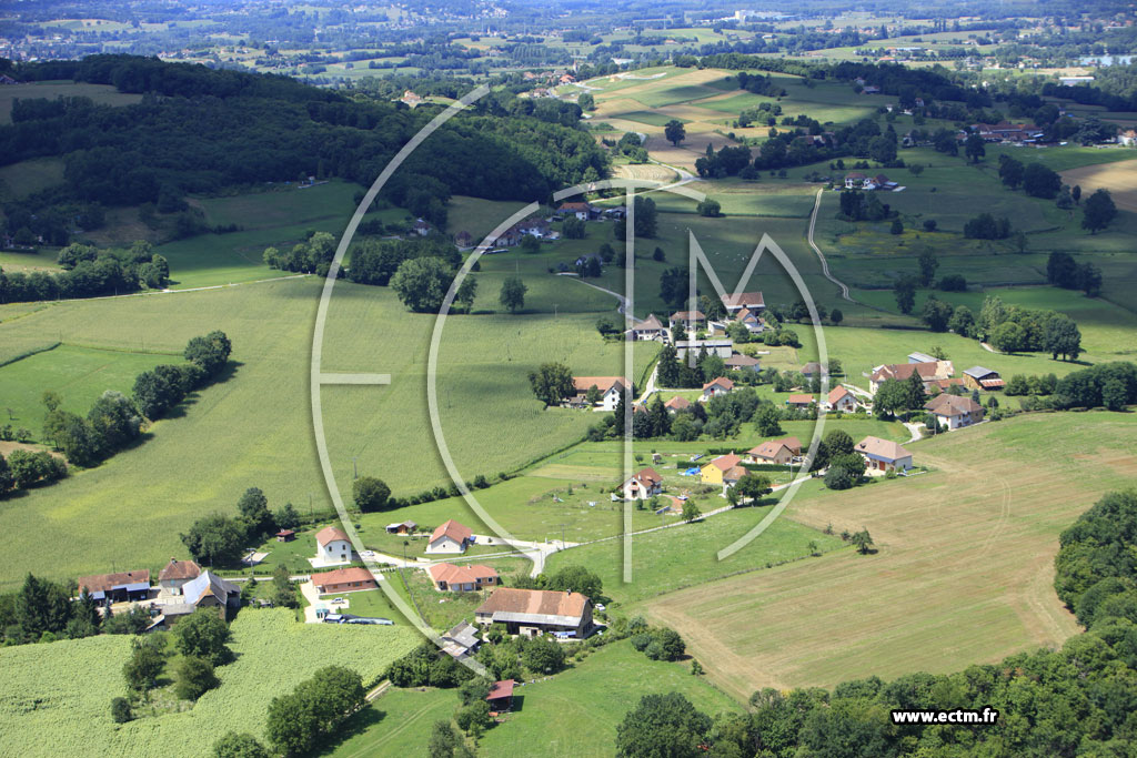 Photo arienne de Romagnieu (Chemin d'Avaux)