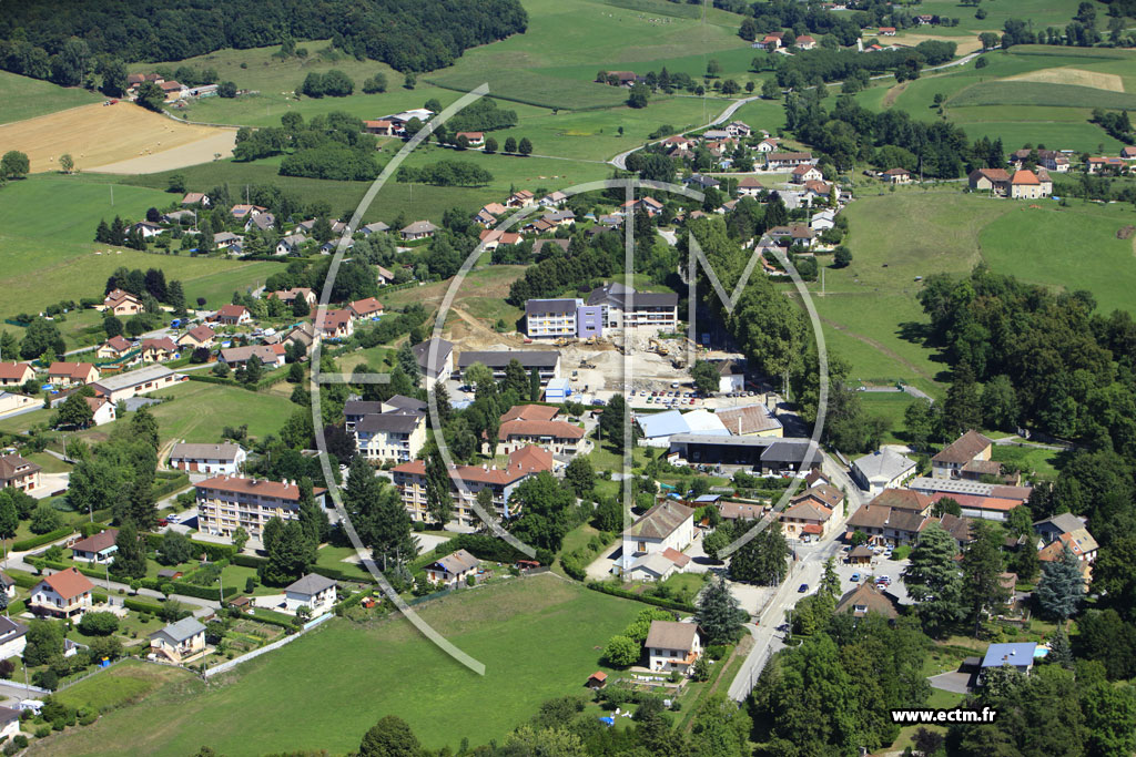 Photo arienne de Saint-Geoire-en-Valdaine