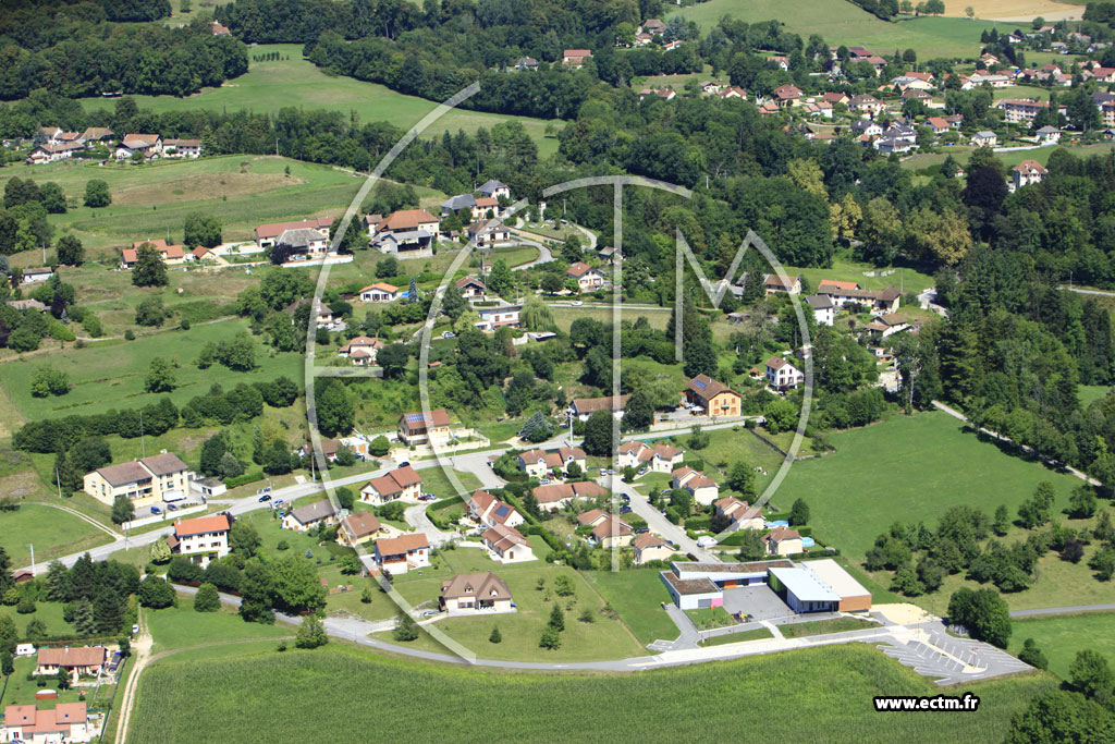 Photo arienne de Saint-Geoire-en-Valdaine (La Lambertire)
