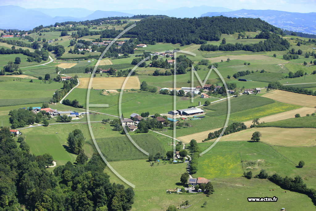Photo arienne de Saint-Geoire-en-Valdaine (Les Perrins)
