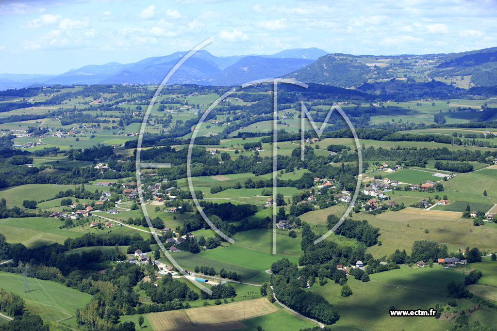 Photo arienne de Verel-de-Montbel
