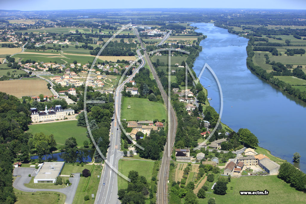 Photo arienne de saint-jean-le-priche