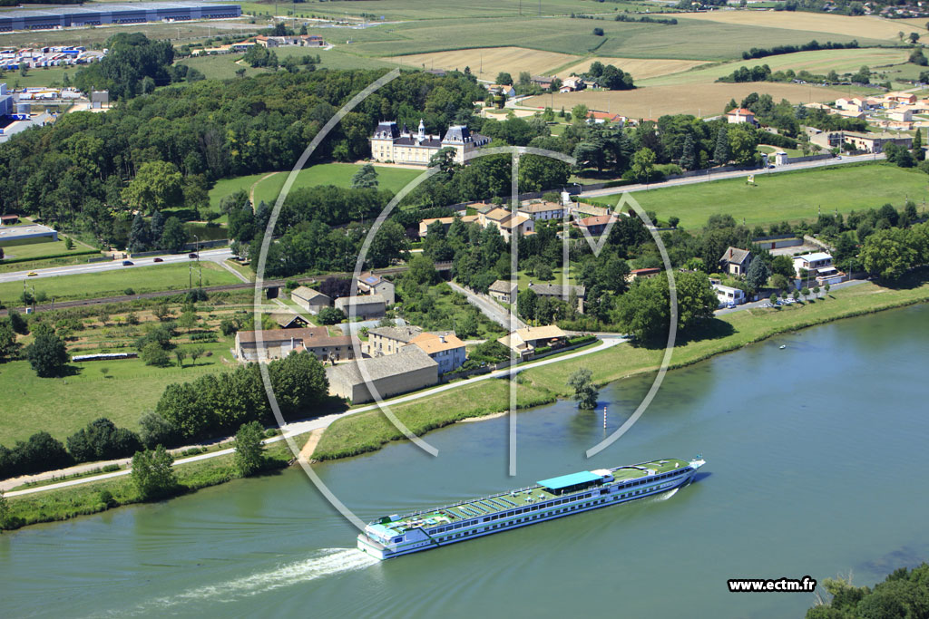Photo arienne de saint-jean-le-priche