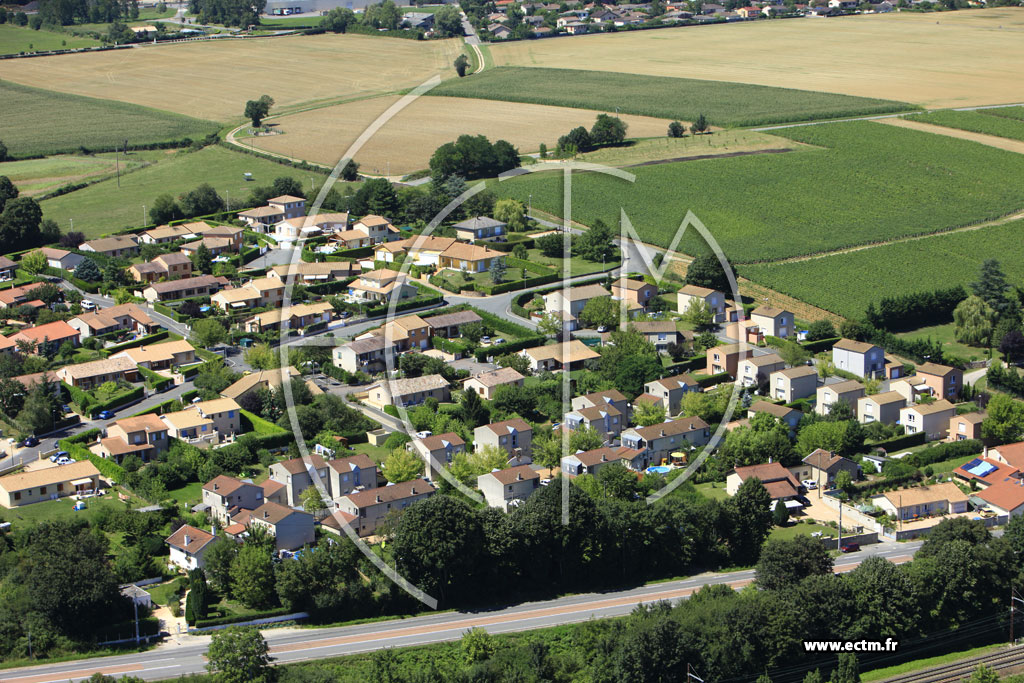 Photo arienne de saint-jean-le-priche