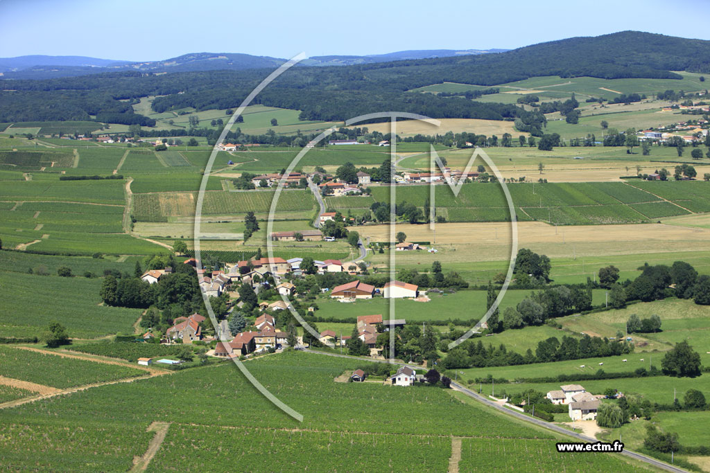 Photo arienne de Saint-Maurice-de-Satonnay (Champagne)