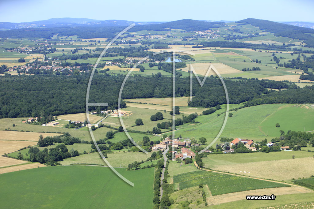 Photo arienne de Saint-Maurice-de-Satonnay (Satonnay)