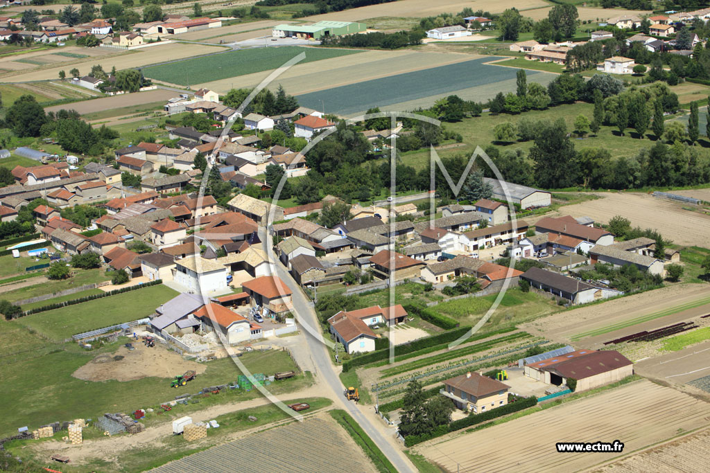 Photo arienne de Feillens (Le Dgotet)