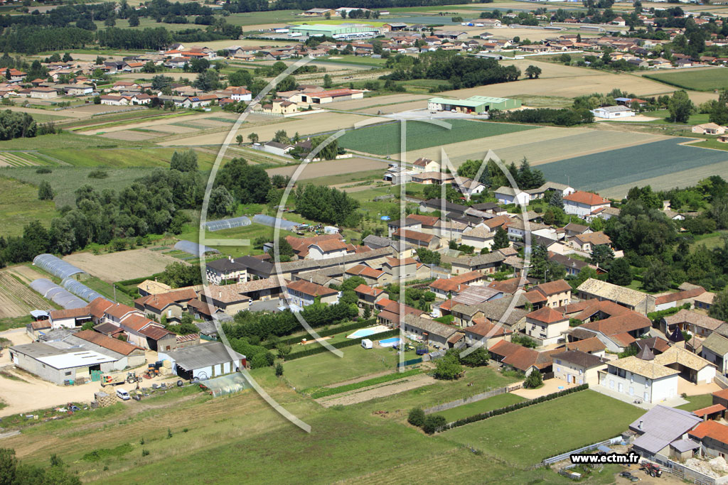 Photo arienne de Feillens (Le Dgotet)