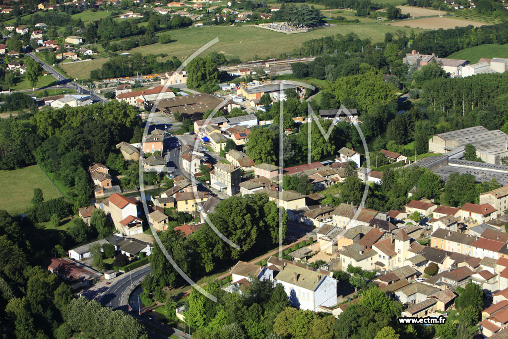 Photo arienne de Pont-de-Veyle