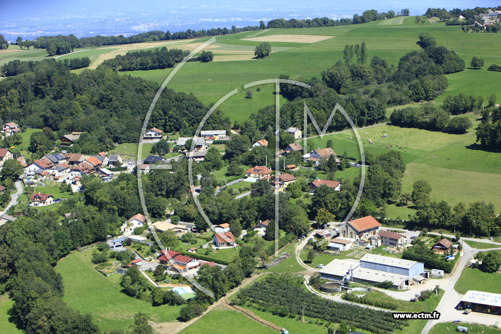 Photo arienne de Cernex (La Motte)