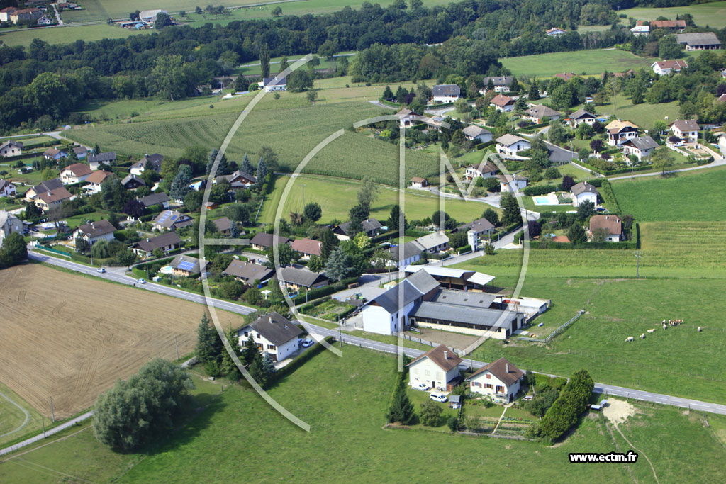 Photo arienne de Sales (Le Mollard Haut)