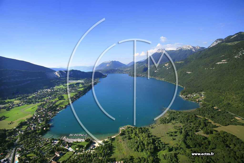 Photo arienne de Lac d'Annecy