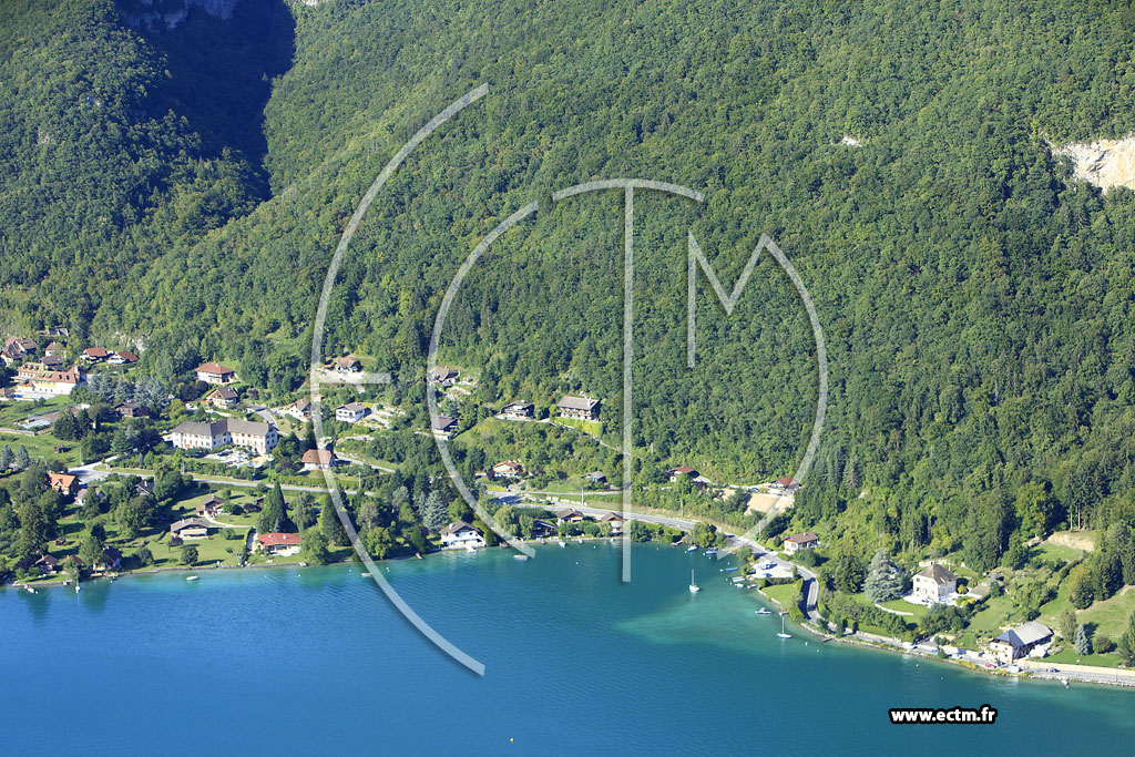 Photo arienne de Talloires (Angon)