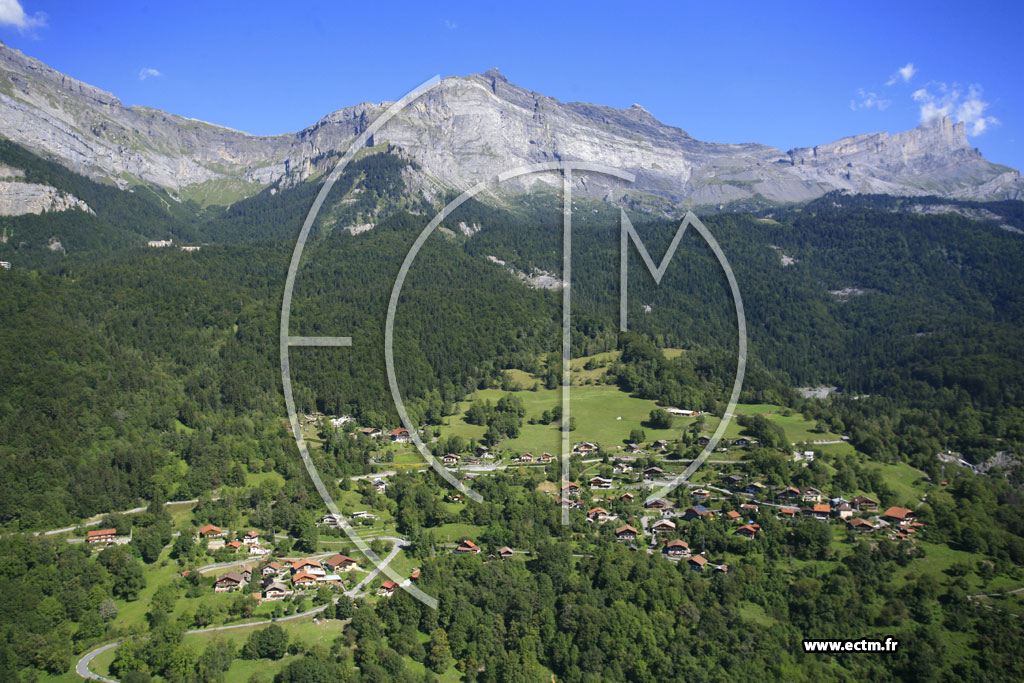 Photo arienne de Passy (Joux)