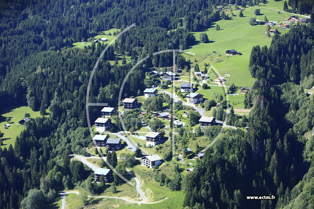 Photo arienne de Saint-Gervais-les-Bains (Route du Grattague)