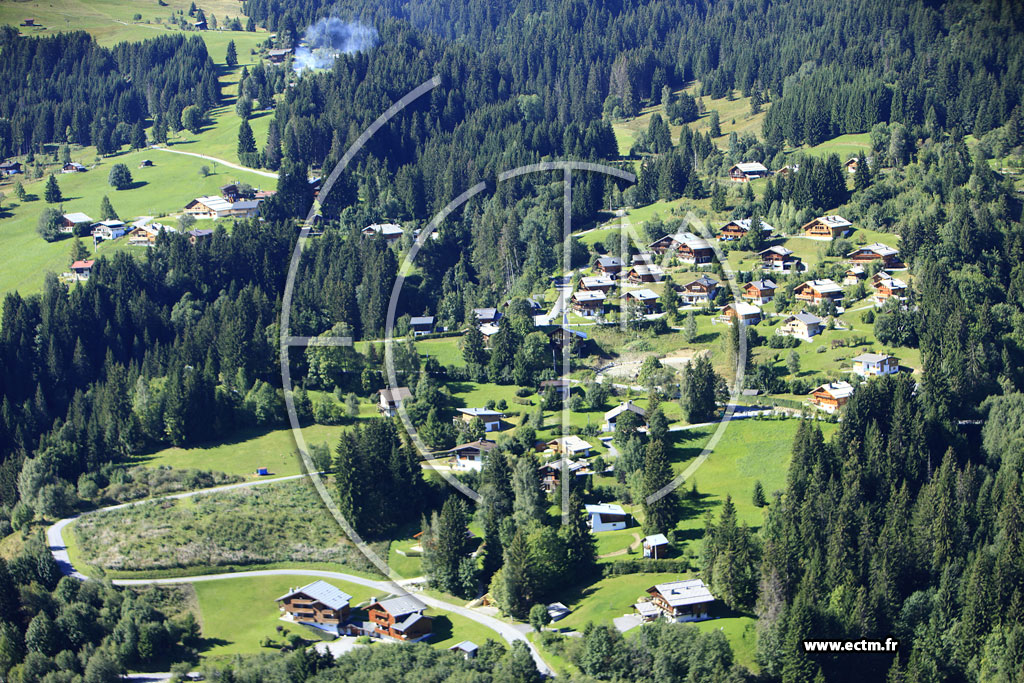 Photo arienne de Saint-Gervais-les-Bains(Route des Communailles)