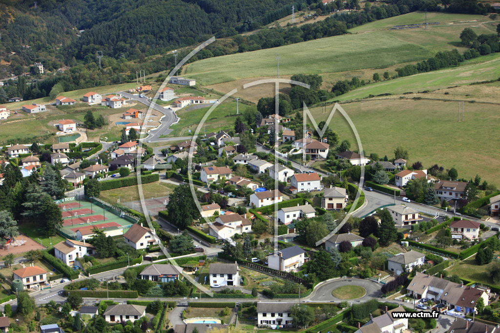 Photo arienne de Le Chambon-Feugerolles (La Pouratte)