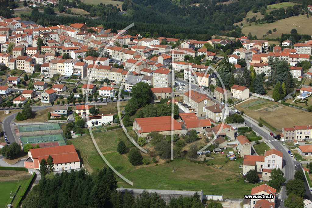 Photo arienne de Saint-Just-Malmont