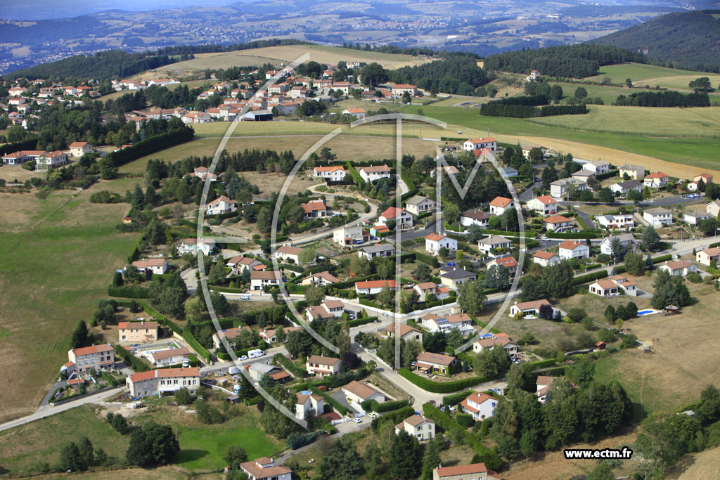 Photo arienne de Saint-Just-Malmont (La Chamarche)