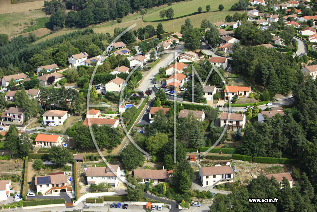 Photo arienne de Saint-Just-Malmont (Le Sarret)