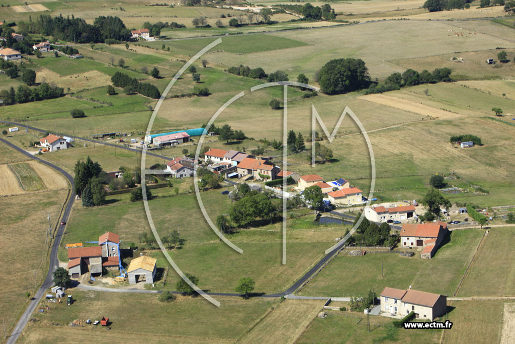 Photo arienne de Saint-Maurice-en-Gourgois (La Goutte)