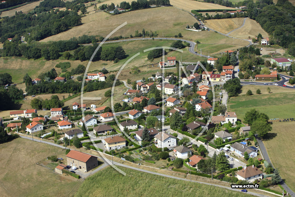 Photo arienne de Unieux (La croix de marlet)